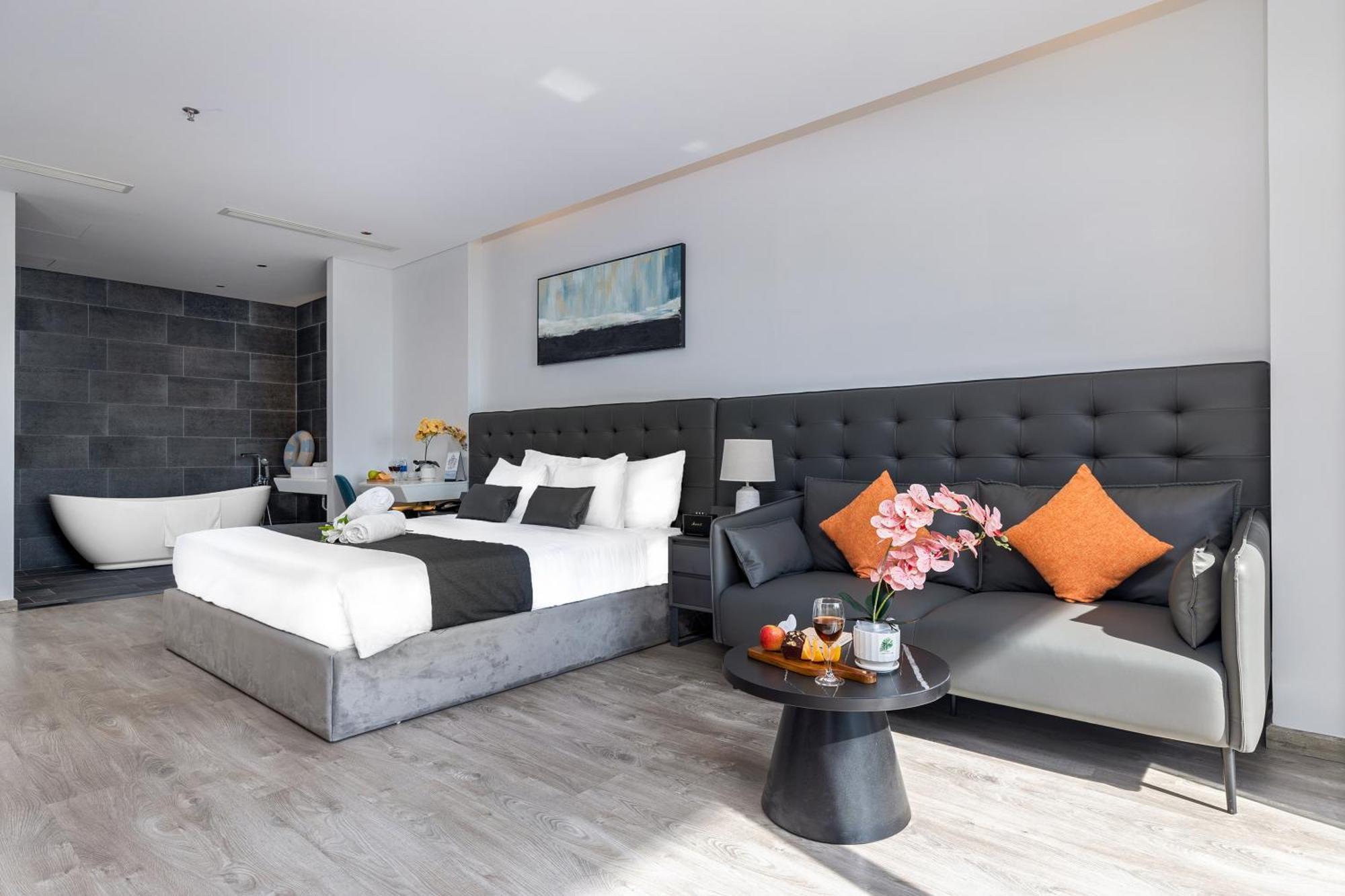 Jbay Beachfront Boutique Hotel Da Nang Exterior foto