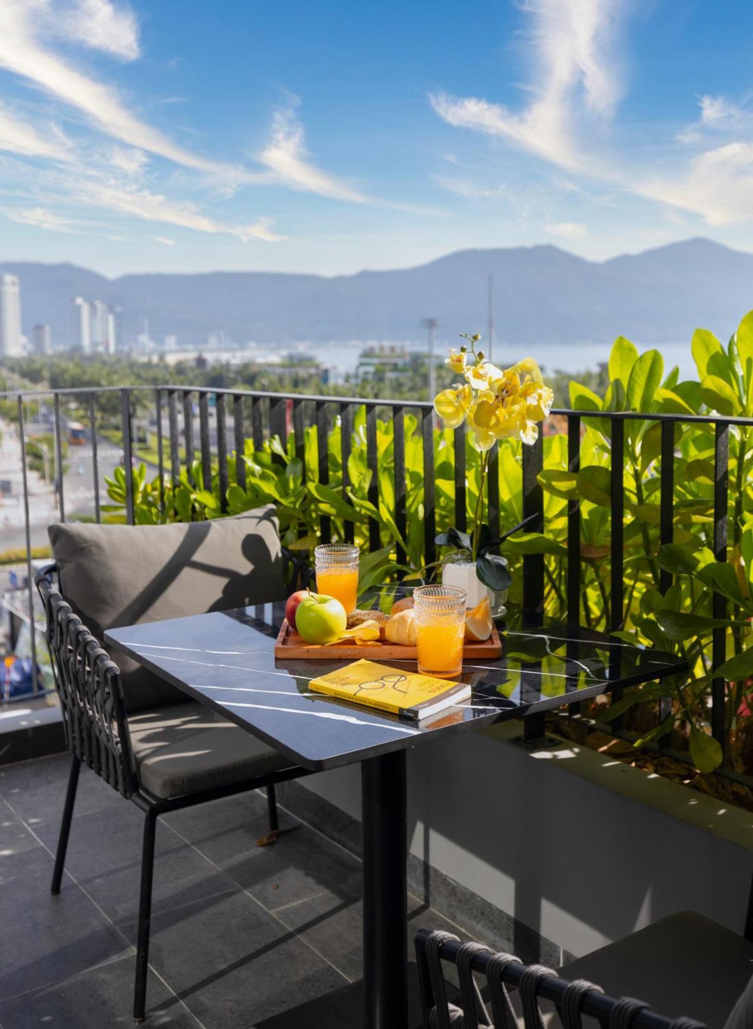 Jbay Beachfront Boutique Hotel Da Nang Exterior foto